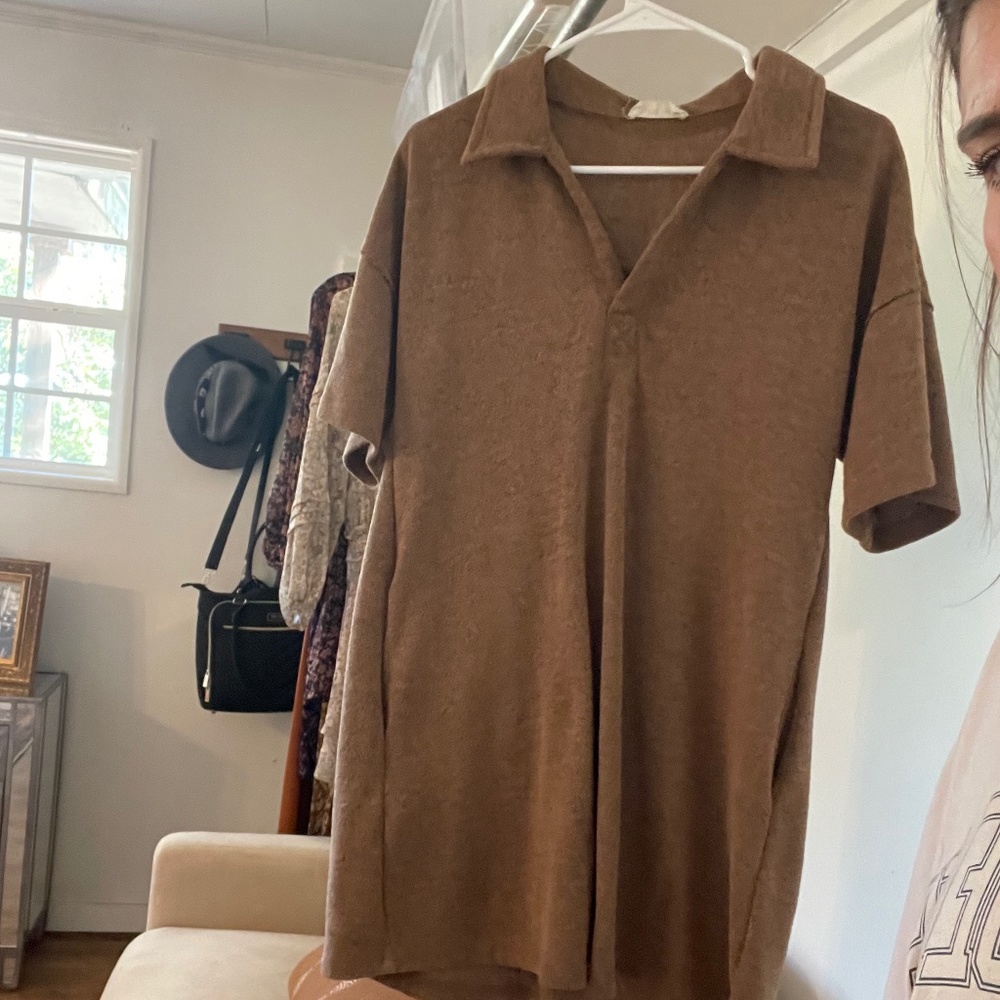 Brown dress